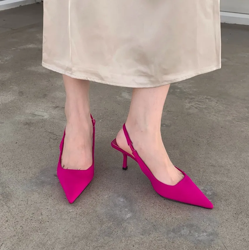 2025년 봄 신상 뾰족한 굽 중간 굽 샌들 힐 그린  - Women'S Shoes Clogs 리뷰 및 가격
